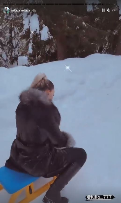 Bianca Drăgușanu, vacanță de poveste la munte cu Gabi Bădălău și gașca de prieteni: “Binecuvântată”. Alături îi este fosta soție a lui Alex Bodi și fetița cea mică | FOTO