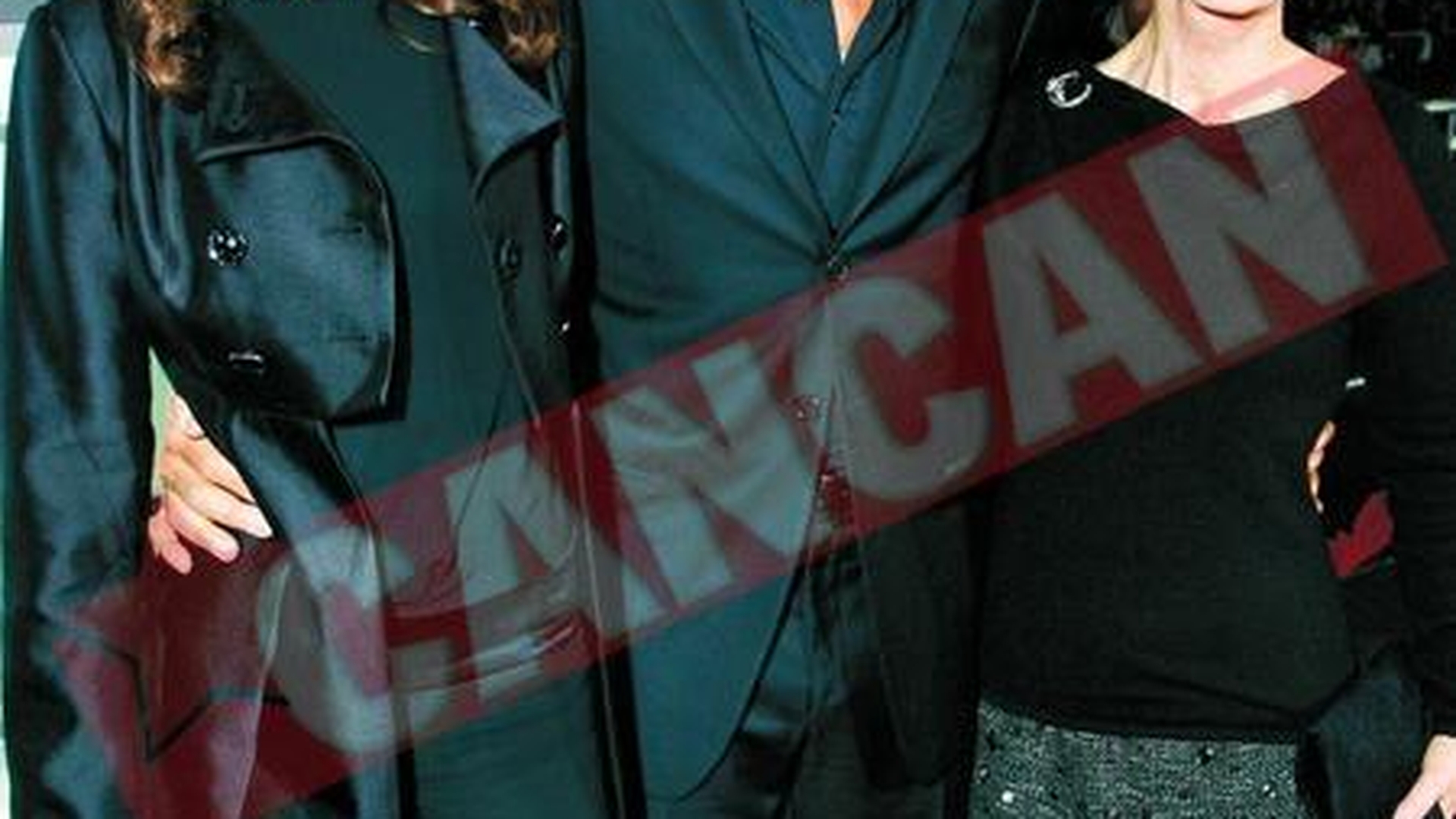 Clooney, cu mamica la premiera