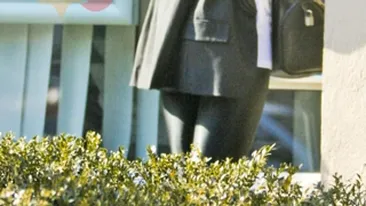 Marina Dina si prietenul ei, cardul