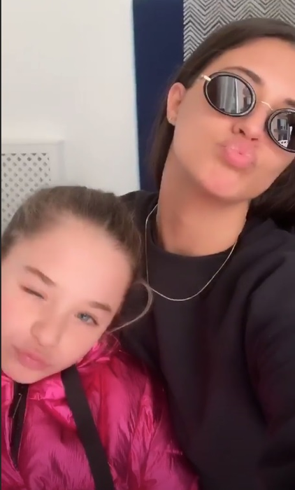 Alex Velea e topit după “fiica lui vitregă”! Antonia l-a filmat în timp ce o răsfața pe Maya