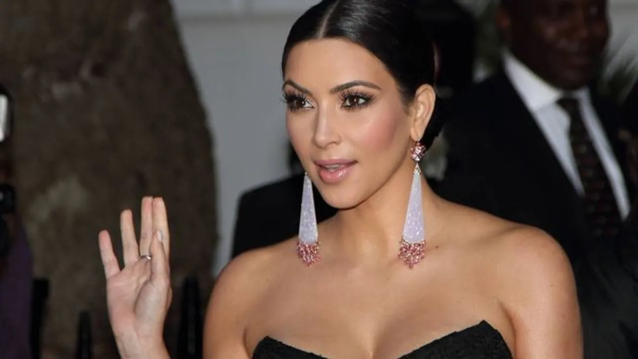 Kim Kardashian si Amber Rose sunt cele mai bune prietene. S-au fotografiat impreuna!