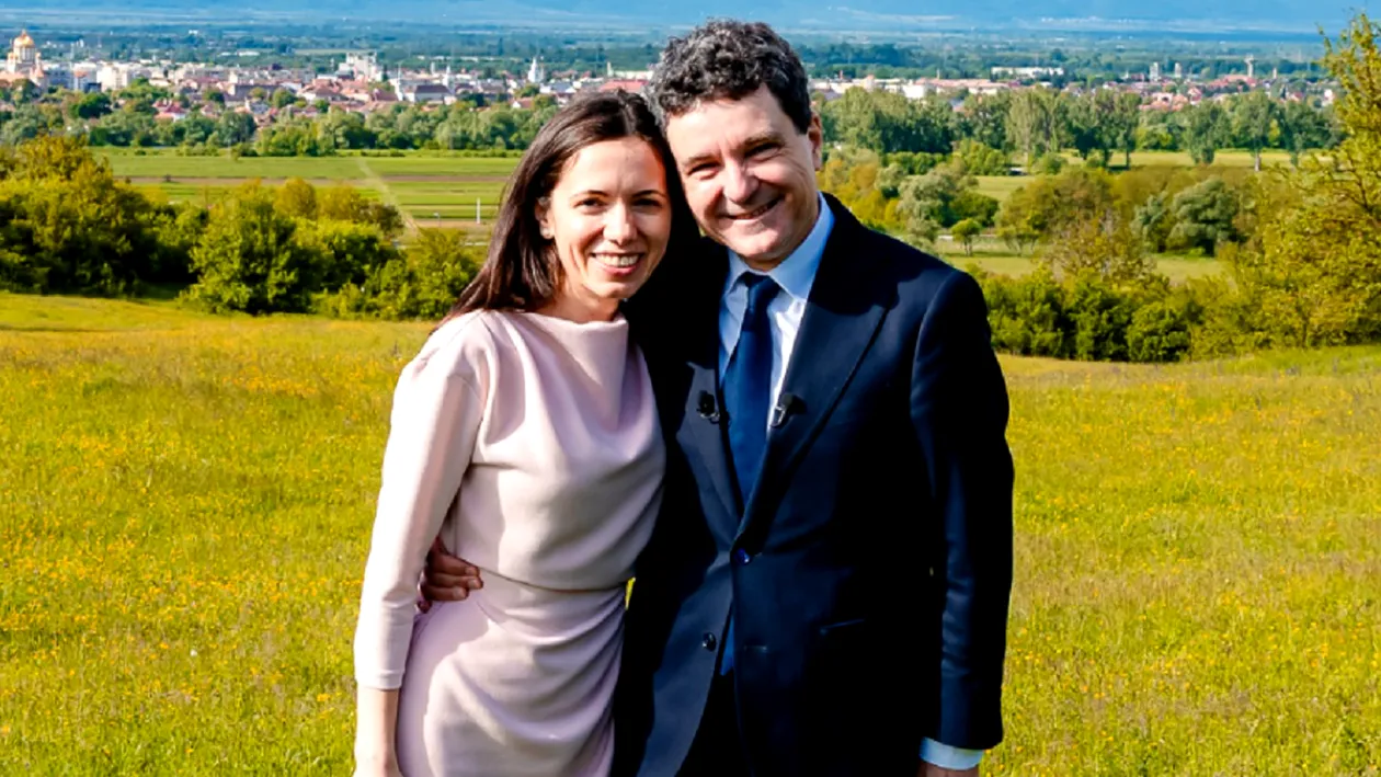 Nu este banc! Unde a dus-o Nicușor Dan pe Mirabela Grădinaru la prima întâlnire