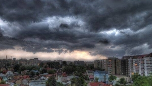 Cod galben de furtună în București! Posibil să cadă grindină