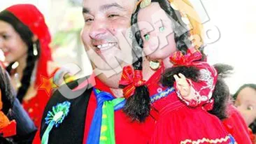 Regele Florin Cioaba e mandru de Lulica! Varianta tiganeasca a lui Barbie costa 150 de lei