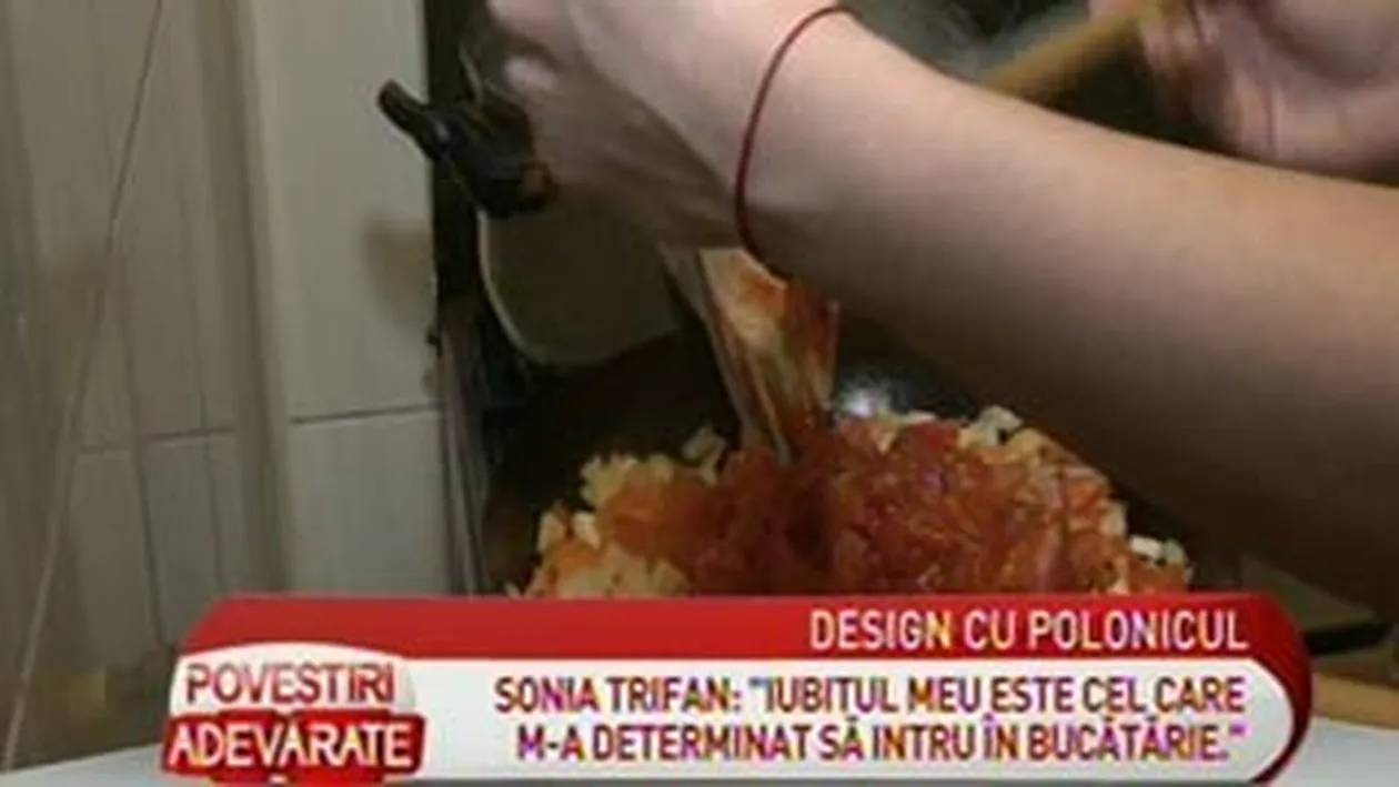 Uite-o pe Sonia Trifan cum face ciorba!