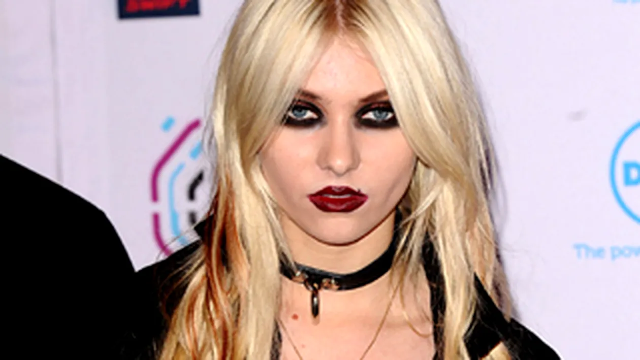 Taylor Momsen este workaholica la doar 17 ani!