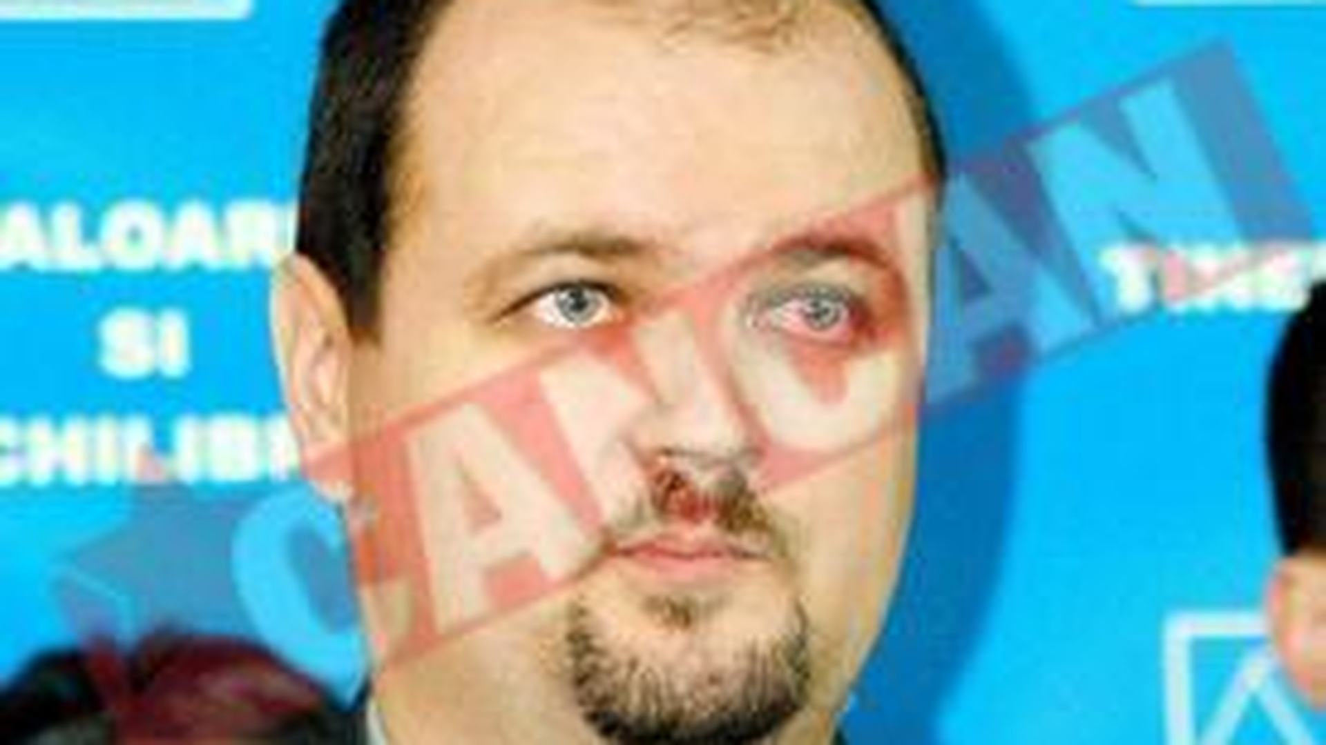 Au afisat "lista rusinii" la avizierul blocurilor