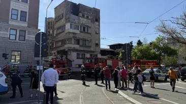 Incendiu la un bloc în apropierea Gării de Nord din Bucureşti! O femeie a fost transportată la Spitalul de Arși și 2 persoane au fost preluate de SMURD