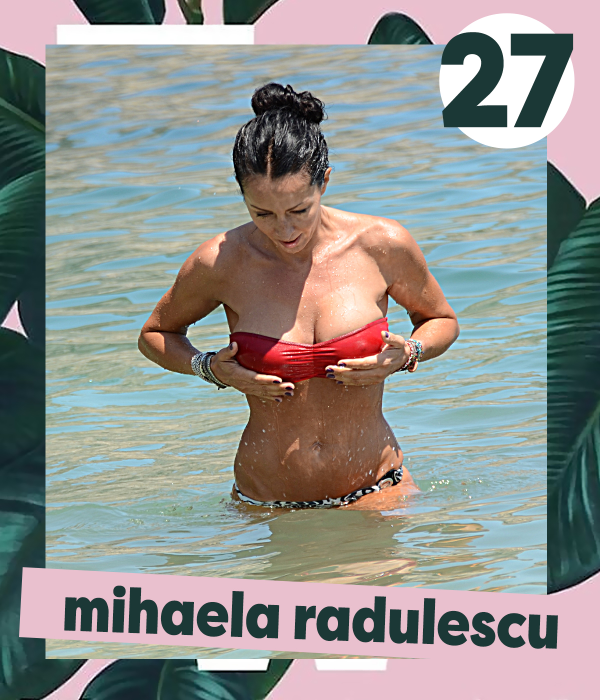 Top 30 sexy-vedete care își „controlează” bustul în public