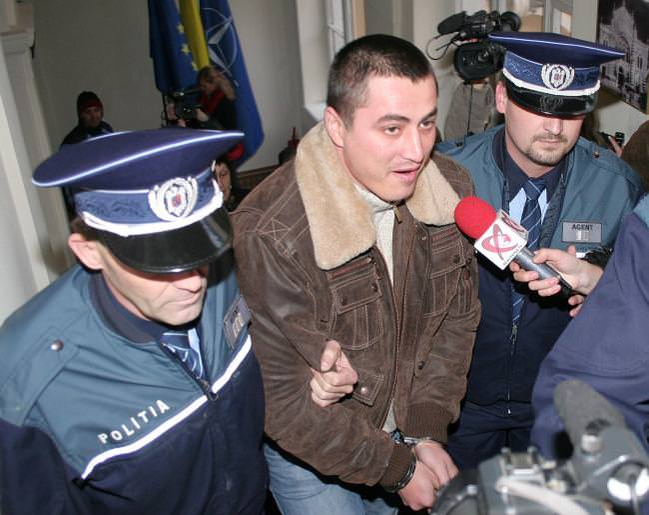 Breaking news. Ce le-a mărturisit fratele Elodiei polițiștilor care l-au prins beat în trafic: ”Îmi e frică de…”
