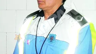 Politista acrosata de un sofer nervos! Accidentata in timp ce dirija traficul!