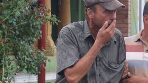 Primele declaraţii ale tatălui Denisei! Bărbatul este devastat