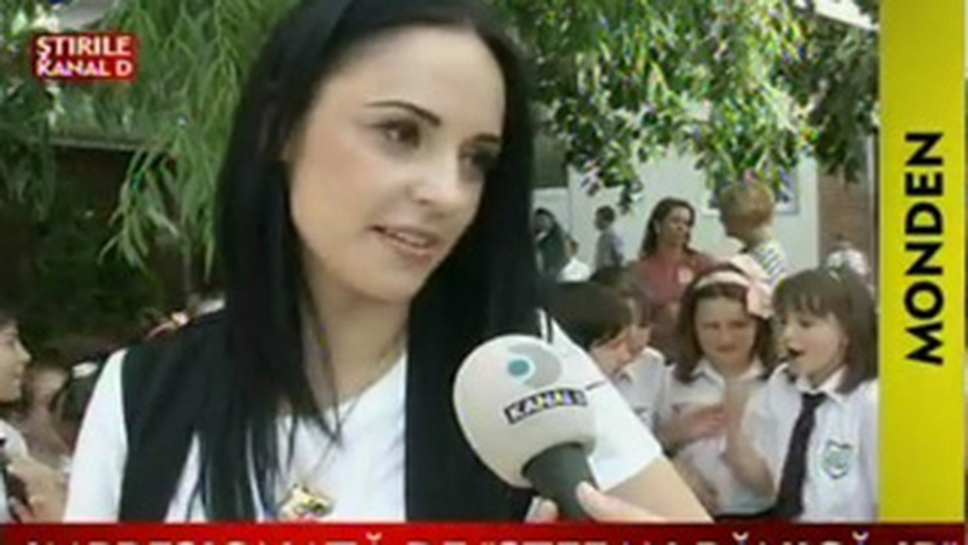 VIDEO Andreea Marin a jucat sotronul, la cateva zile de la interventia chirurgicala suferita la coloana! Afla ce spune despre sanatatea ei