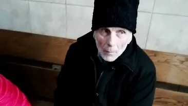 Bătrânul din imagine este Popa Zaharia din Suceava. E halucinant cum l-a fotografiat un padurar