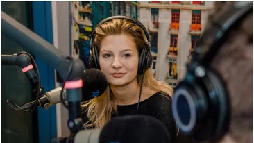 Ana Baniciu s-a arătat fanilor în colanți albi și cu limba scoasă: ”Oribili colanții...”