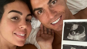 Care este cauza majoră a morții fiului lui Cristiano Ronaldo. Fotbalistul și-a pierdut unul dintre gemeni