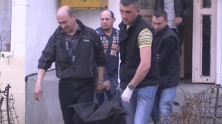 Un vatman s-a spanzurat de calorifer fiindca il insela nevasta