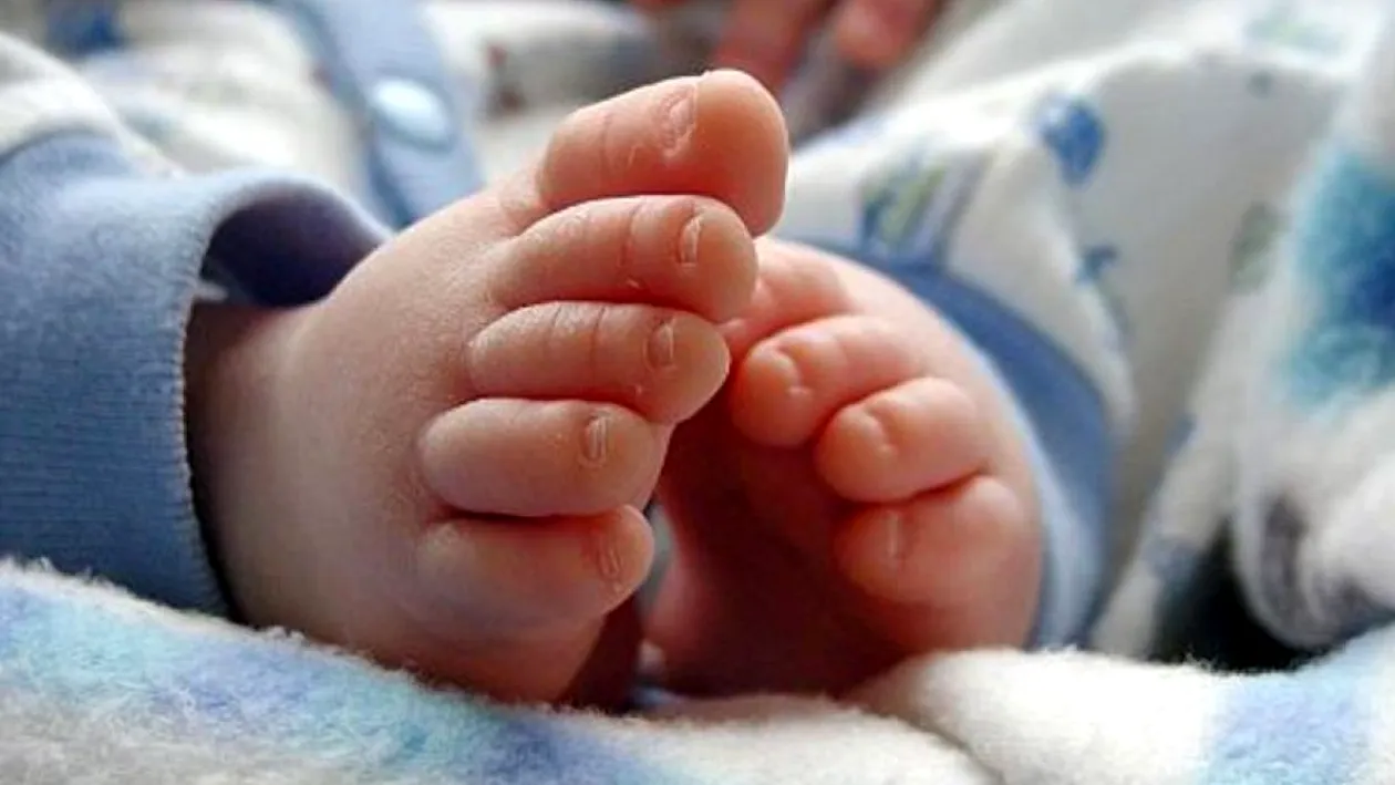 Doi bebeluși din Suceava, infectați cu COVID-19, au murit: ”Nu s-a mai putut face nimic pentru ei”