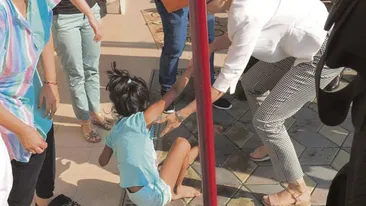 Mama adoptivă a Sorinei a ridicat paşaportul fetei pentru a putea pleca în America