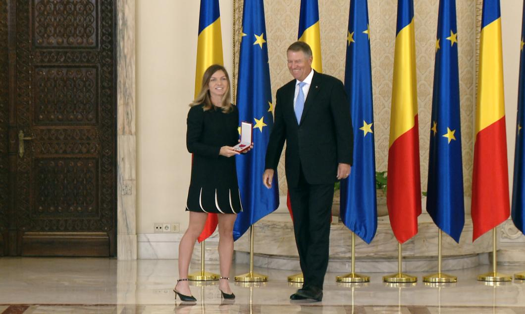 Simona Halep a fost decorată de președintele Klaus Iohannis cu "Steaua României"