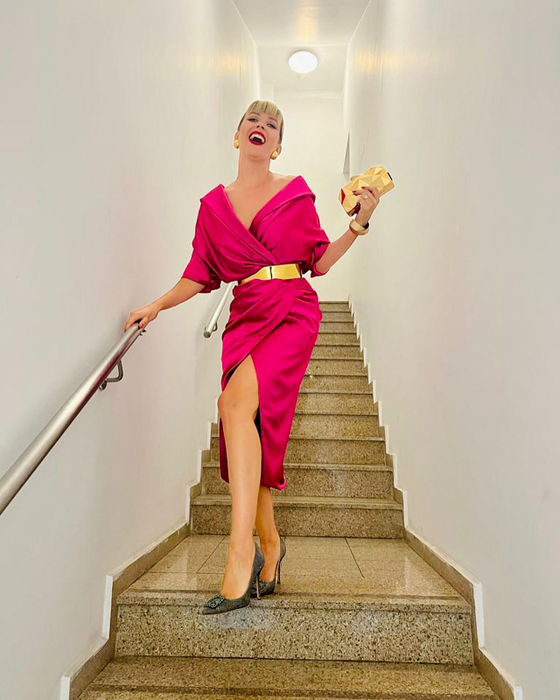 Diana Dumitrescu, schimbare radicală de look după ce s-a pocăit. Imagini cu vedeta din biserică