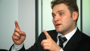 Dan Sova, eliberat din arest. Fostul ministru a fost plasat sub control judiciar