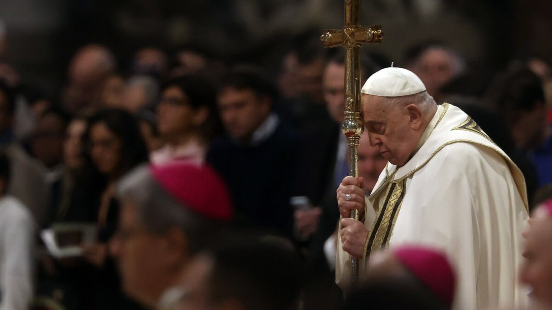 Înmormântarea Papei Francisc a avut loc azi. Suveranul Pontif a fost condus pe ultimul drum în aplauzele oamenilor