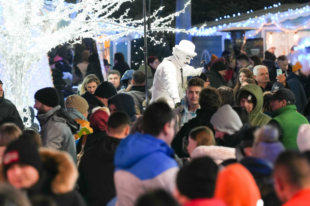 Comunicat de presă. Craiova 2023: Afluență record și ocupare 100% a spațiilor de cazare cu prilejul Târgului de Crăciun Craiova, votat al doilea cel mai frumos din Europa