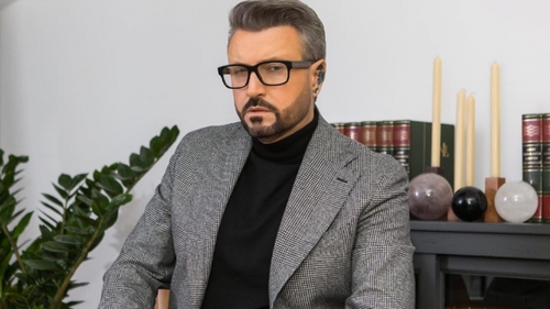După ce s-a spus că îi plac și bărbații, Cătălin Botezatu recunoaște sincer: „Am făcut tot felul de prostii din punct de vedere sexual!”