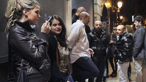 O nouă lovitură pentru fumători! Ce s-a anunţat imediat după legea antifumat. Pare ca o glumă de 1 aprilie!