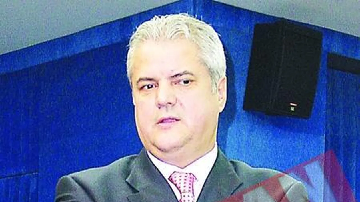 Adrian Nastase Isi ia Inapoi armele confiscate