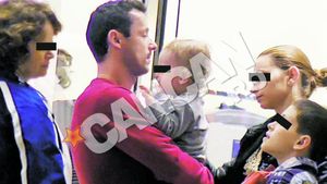 Relaxare in familie. Au iesit in mall ca urzicile dupa ploaie