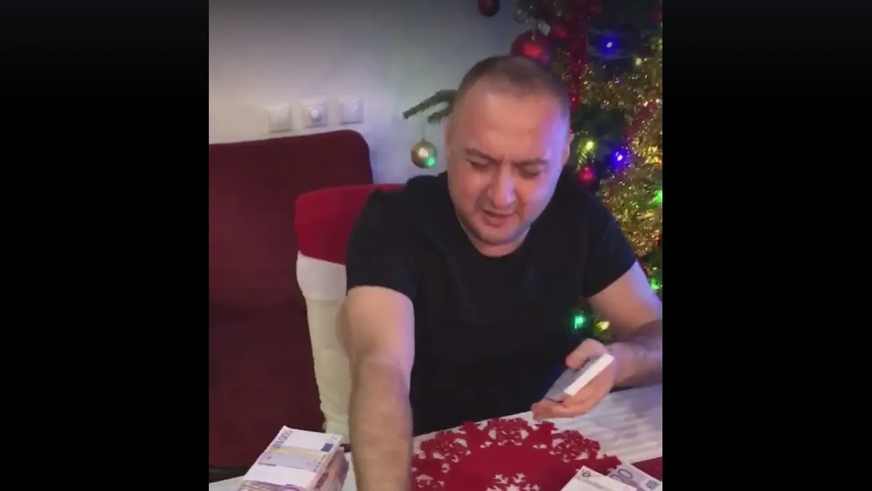 LEO de la STREHAIA le-a arătat tuturor câţi bani are de fapt: „Nu e bine că am bani şi femei multe?“