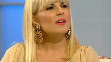 După ce s-a înscris la Teologie, ELENA UDREA a făcut anunţul în direct: „Sunt...“