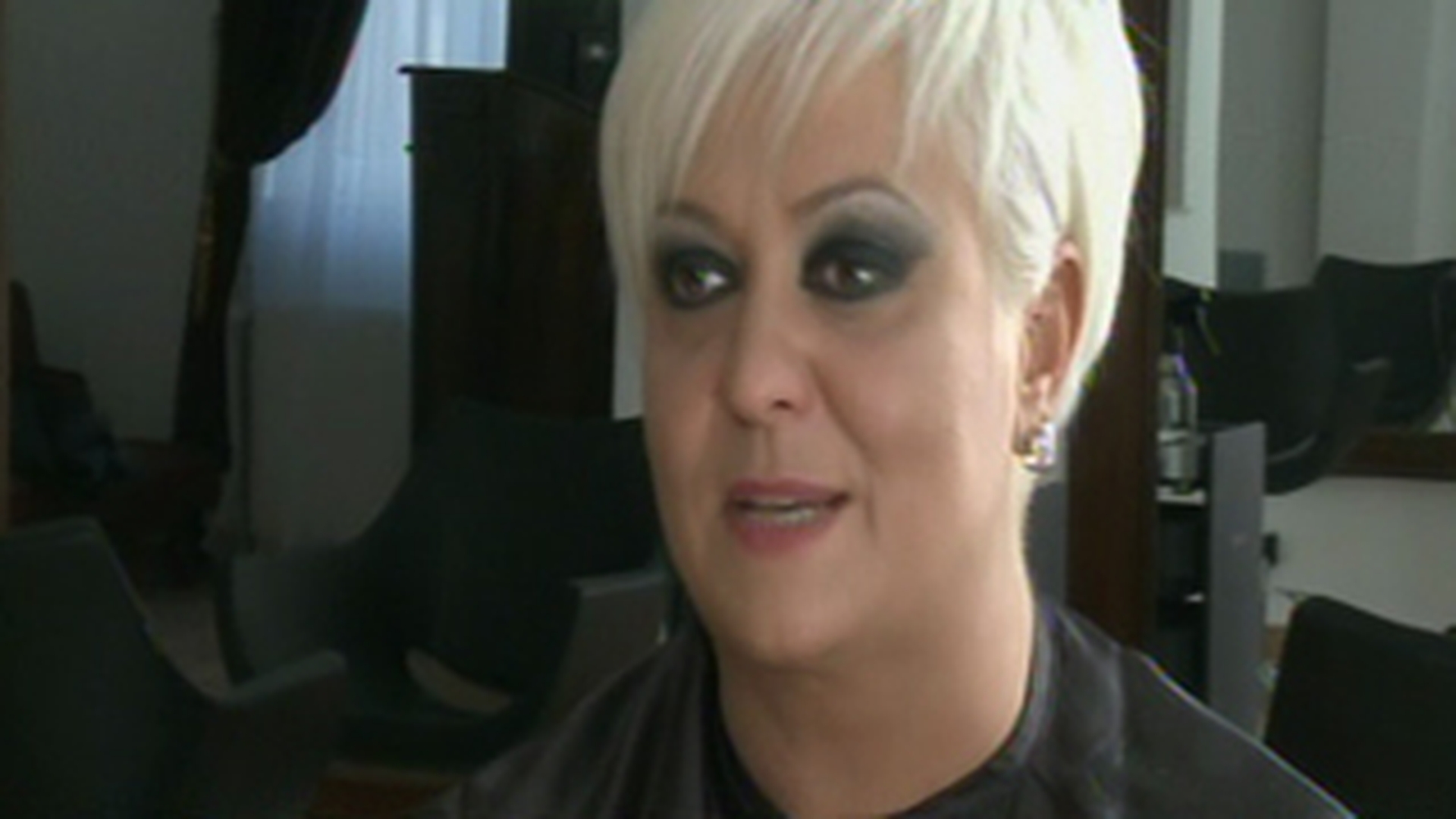 Monica Anghel, dupa ce si-a vopsit parul: "Cred ca dupa o anumita varsta, trebuie sa ai o anumita decenta"