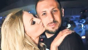 Alexandra Stan, aparata de prieteni: "Este o santajista emotional, insa nu ar atenta la viata ei! Ea obisnuieste sa se razbune!"