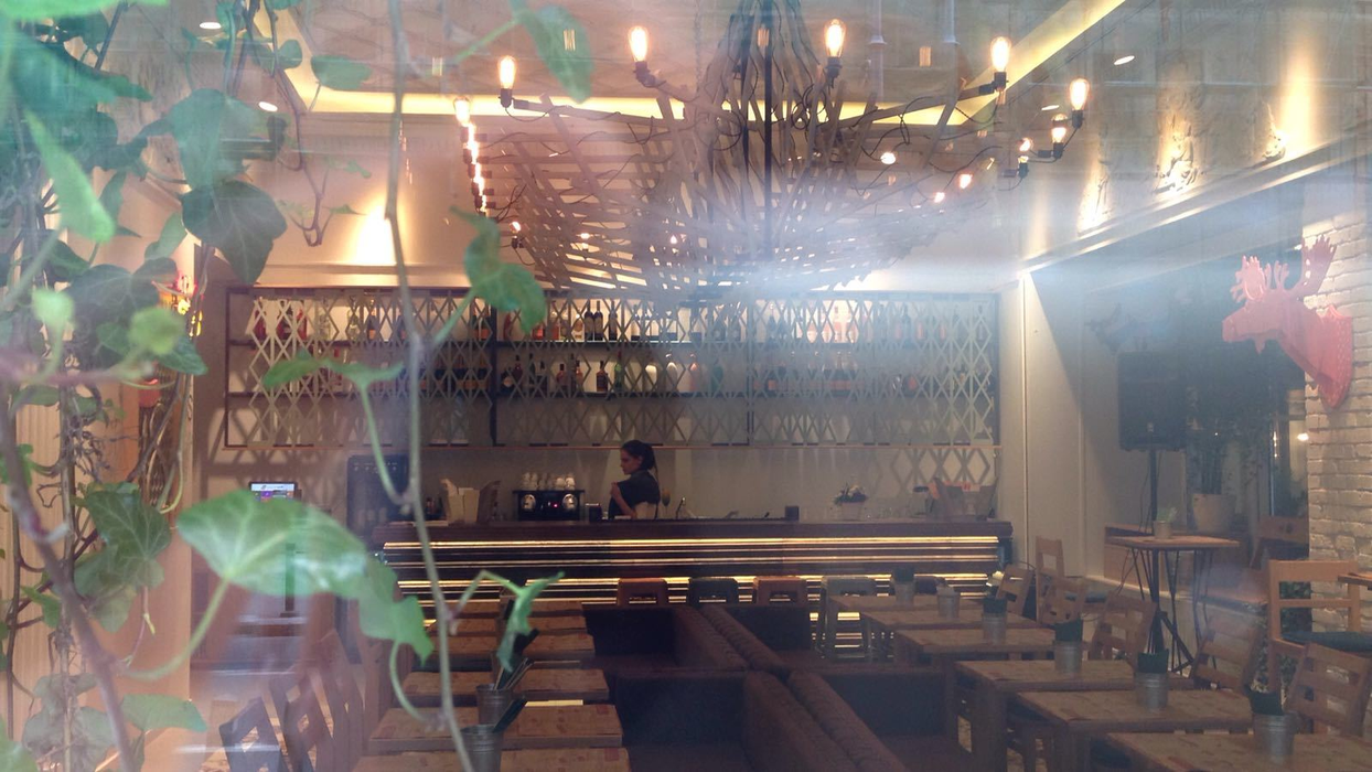 Ştim unde o găsim zilnic pe ANNA LESKO: noul ei bistrou!