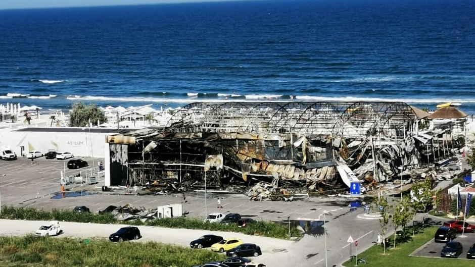 Acum s-a aflat! De la ce ar fi pornit incendiul care a mistuit clubul Silence Bamboo din Mamaia