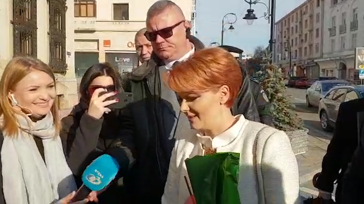 Lia Olguța Vasilescu și Claudiu Manda s-au căsătorit azi, dar puțina lume știe acest secret. Cum au apărut copiii lor la cununie