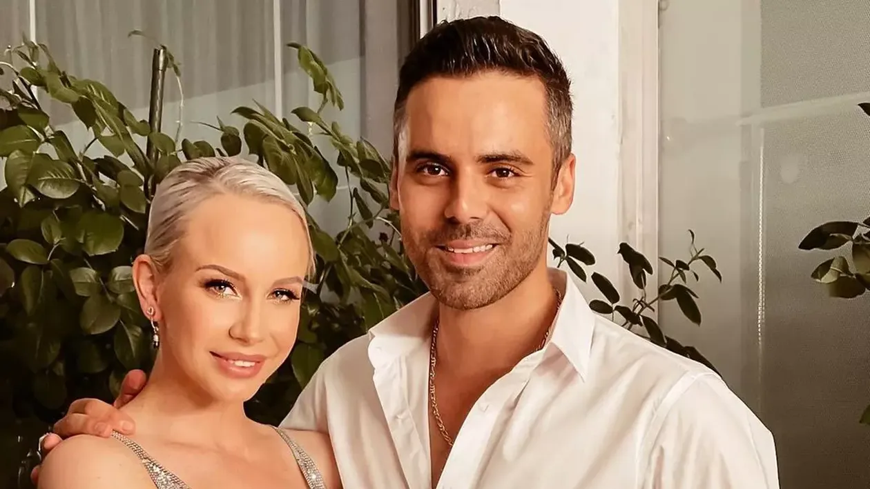 Șiroaie de lacrimi la Power Couple! Răzvan Bănică i-a scris cea mai emoționantă scrisoare de dragoste Sandrei Izbașa