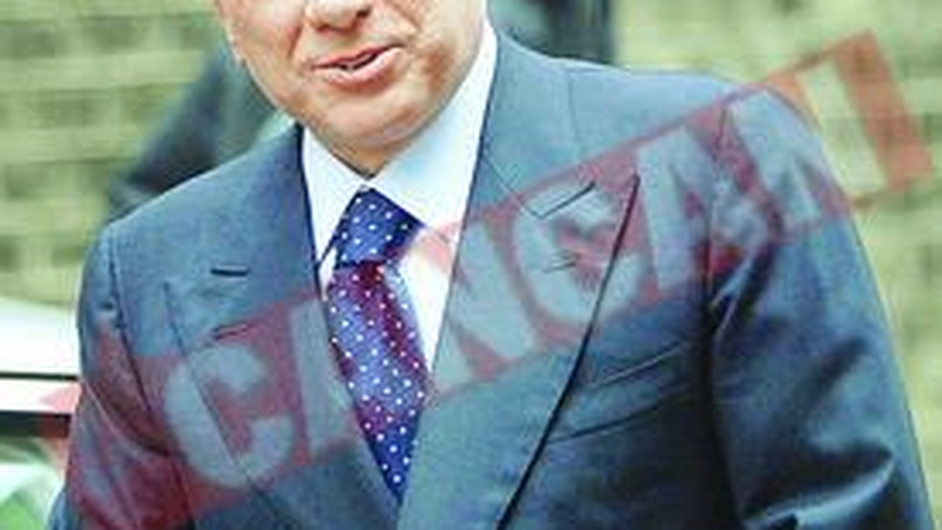 Berlusconi are o noua protejata