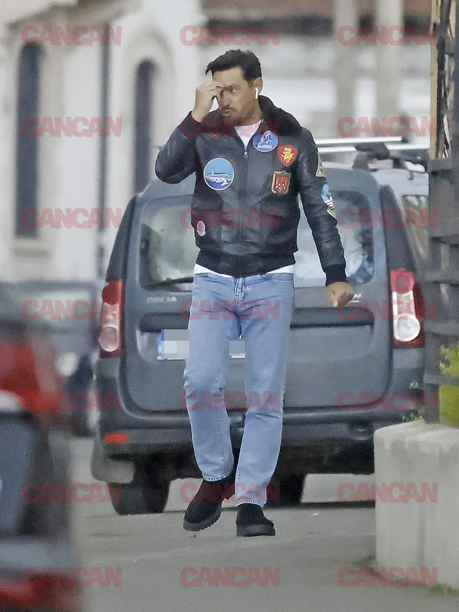 Prezentatorul Survivor s-a închinat când a trecut prin fața unei biserici