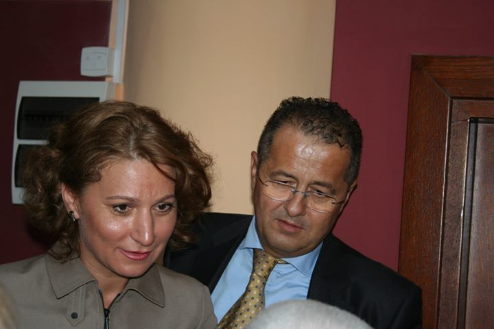 Fosta senatoare Sorina Plăcintă, singura care are grijă de soţul ei, aflat într-o stare vegetativă de mai bine de doi ani