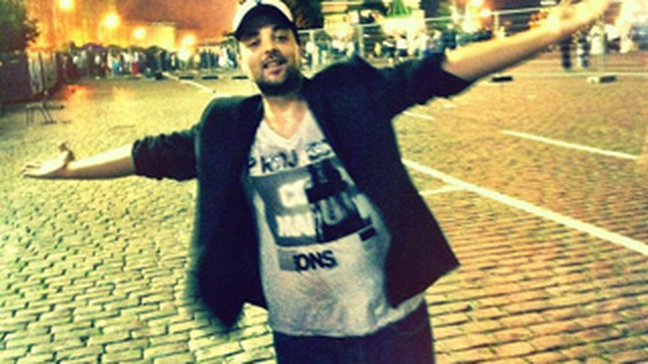 Tudor Ionescu (Fly Project), retinut la o sectie de politie din Rusia! Afla ce a patit solistul