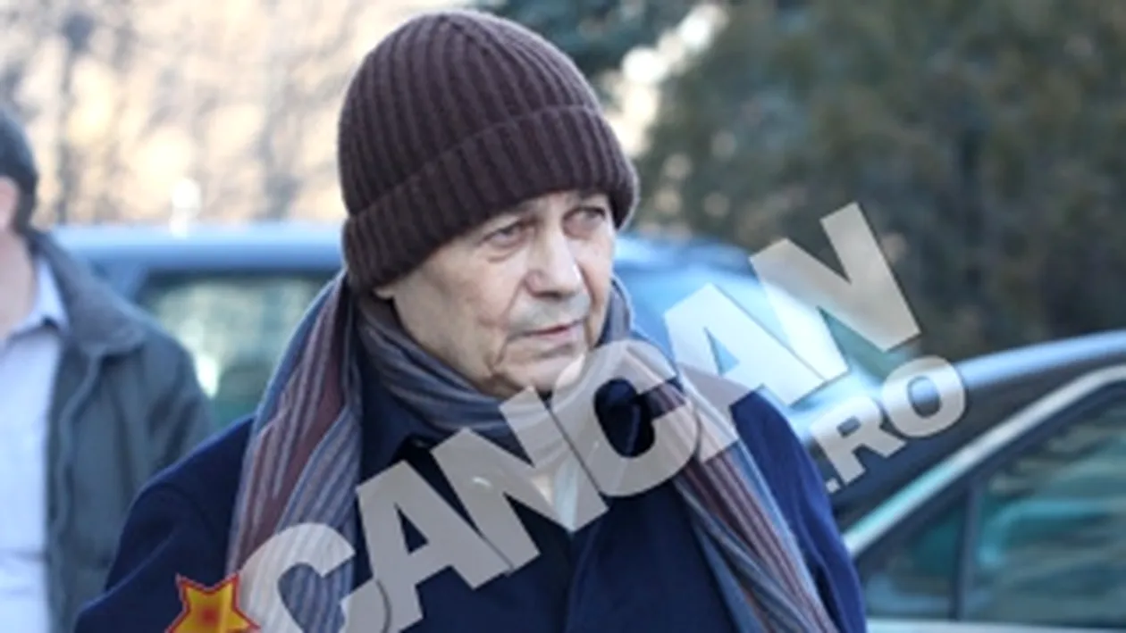 Nea Rica n-are nicio frica! I-a dus sarmale lui Mircea Lucescu la spital
