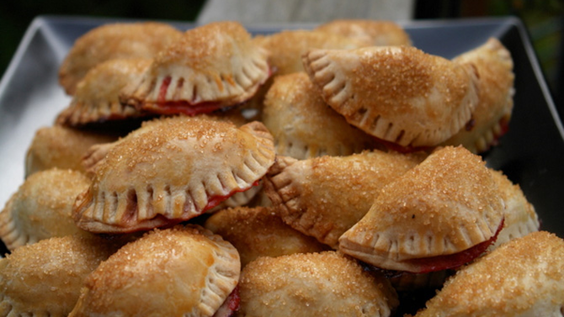 Au socat intreaga Brazilie! Trei persoane sunt arestate dupa ce au omorat doua tinere, le-au transat si carnea au folosit-o la produse de patiserie!