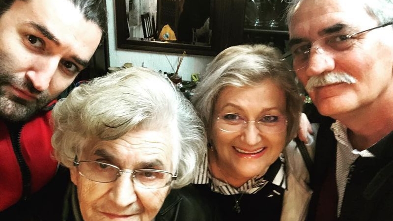 Mama lui Smiley i-a dat vestea cumplită despre tatăl său: „Am știut că s-a întâmplat ceva rău”. Momentul în care soțul Ginei Pistol nu s-a mai putut abține și a izbucnit în plâns