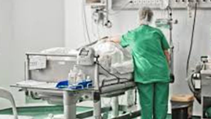 Un pacient s-a aruncat pe geamul unui spital! Motivul pentru care s-a sinucis românul