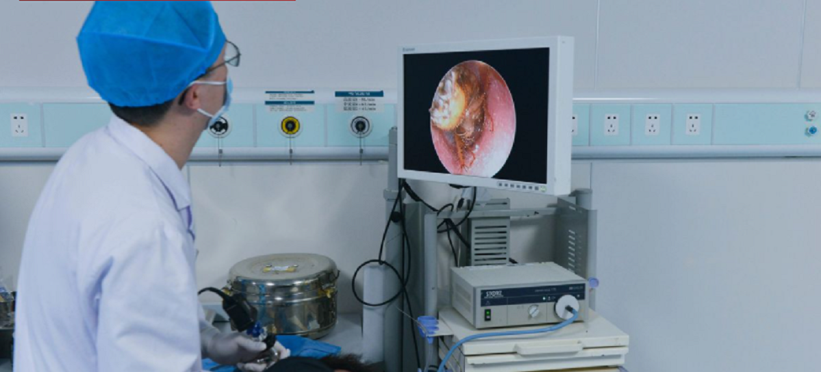 Descoperire terifiantă a medicilor! Ce au găsit în urechea unui tânăr care se plângea de dureri crunte
