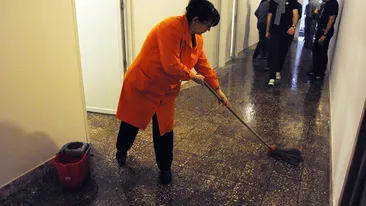 Ce salariu lunar primește o româncă, de fapt, ca femeie de serviciu în Spania